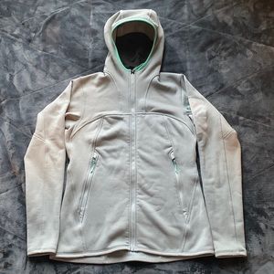 Arc’Teryx Fortrez Hoodie